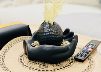 شقة بصالة و غرفة نوم 