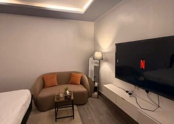 استديو هادئ بسرير ماستر 