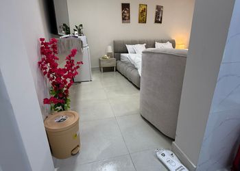 استديو بسرير ماستر ودخول ذاتي