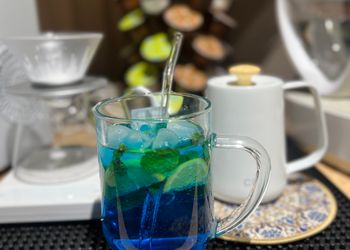 شقة فندقية غرفة نوم وصالة مطبخ 