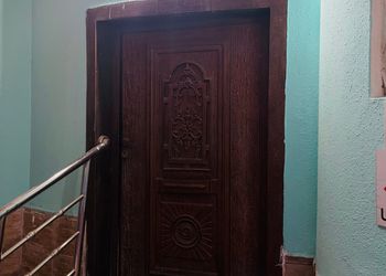 استديو بأثاث مريح وبسيط 