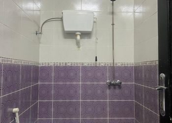 شقة بغرفة معيشة وغرفتين نوم 