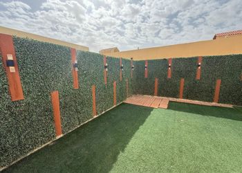 شقة بصالة وغرفتين نوم 