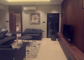 شاليه بمجلس ومسبح خارجي 