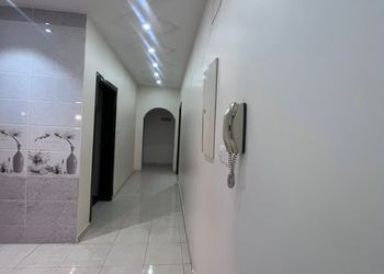 شاليه تصميم واسع ومسبح خارجي 