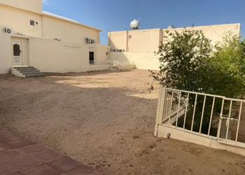 استراحة بألعاب أطفال ومجلس