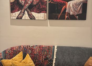 استديو بسرير ماستر وجلسة جانبية