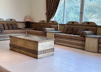 استراحة بمجالس واسعة و ألعاب أطفال 