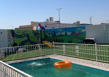استراحة بغرفه نوم وصالة أنيقة