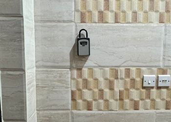 استديو بأثاث مريح وسرير ماستر