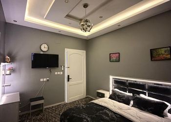 استديو هادئ بسرير ماستر 
