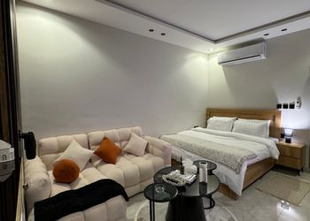استديو هادئ بسرير ماستر 