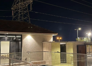 شاليه بمسبح خارجي وأجواء ممتعة 
