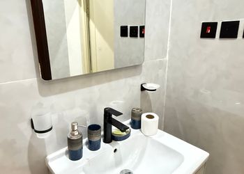 استديو بسرير ماستر وجلسة جانبية