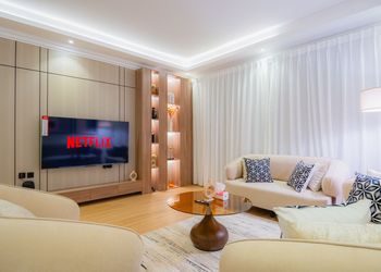 شقة بتصميم أنيق ودخول ذاتي