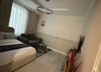 استديو مودرن وأثاث مريح