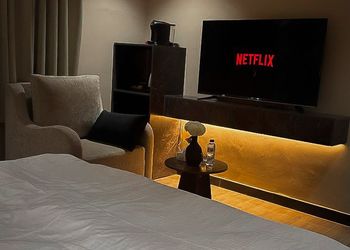 استديو هادئ بسرير ماستر 