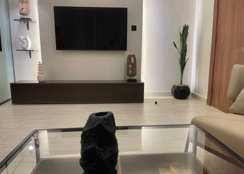 استديو بسرير ماستر وجلسة جانبية 