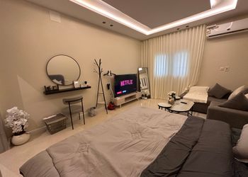استديو هادئ بسرير ماستر 