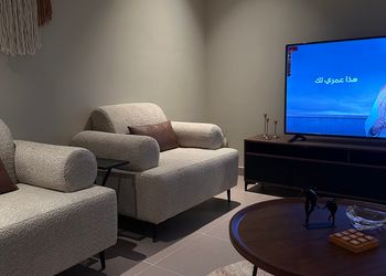 شقة بدخول ذاتي وتصميم هادئ 