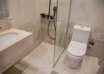 شقة بغرفتين نوم وصالة 