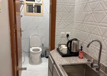 استديو هادئ بدخول ذاتي 