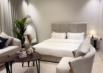 استوديو بسرير ماستر ودخول ذاتي 