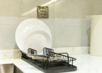 شقة بغرفة معيشة وغرفتين نوم 