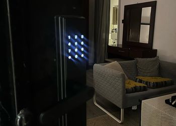 استديو هادئ بسرير ماستر 