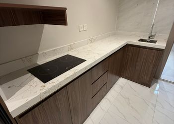 استديو هادئ بسرير ماستر 