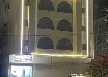 شقة بغرفتين نوم وصالة جلوس