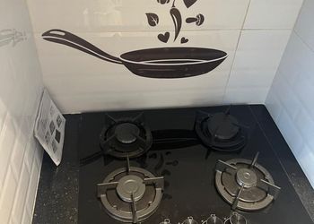شقة بصالة وغرف نوم