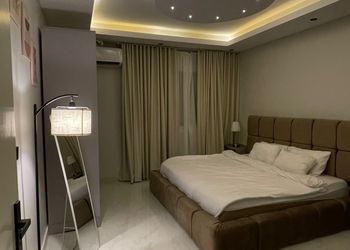 شقة بدخول ذاتي وتصميم أنيق 