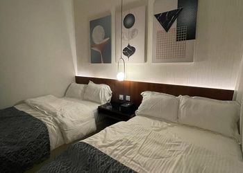 شقه مودرن بغرفتين نوم وموقع مميز