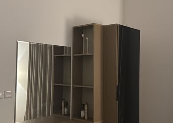 شقة بغرفة معيشة وغرفة نوم 