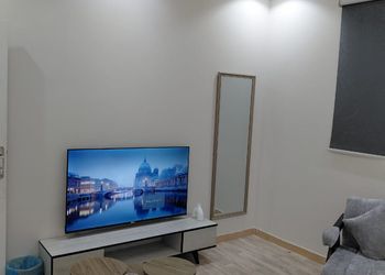 استديو بسرير ماستر ودخول ذاتي