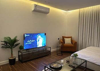 استديو بسرير ماستر وجلسة جانبية 