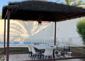 استراحة انيقة بجلسة خارجية ومسبح