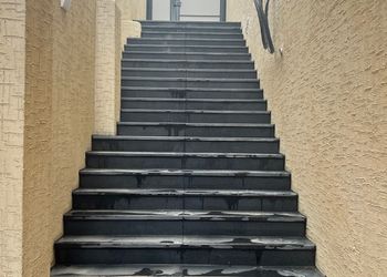 شقة بغرفتين نوم ودخول ذاتي 