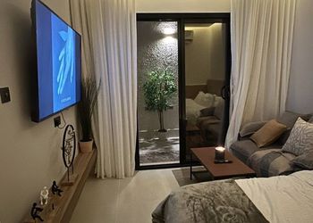 استديو هادئ بسرير ماستر 