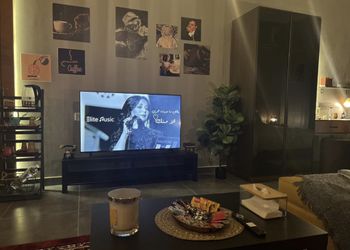 استديو بسرير ماستر وجلسة خارجية