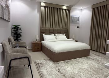 استديو هادئ بسرير ماستر 