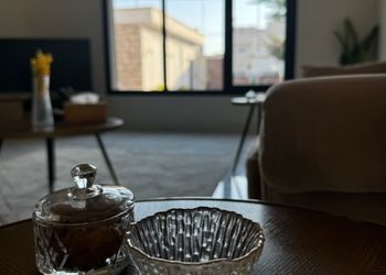 شاليه بغرفة نوم مطلة على المسبح