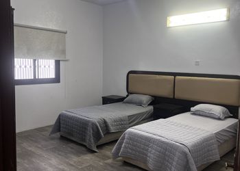 فيلا ببلكونه مطلة على الجبل