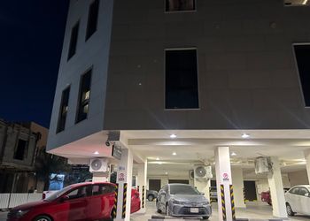 استديو بسرير ماستر وجلسة جانبية