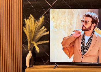 استديو بسرير ماستر وجلسة جانبية 