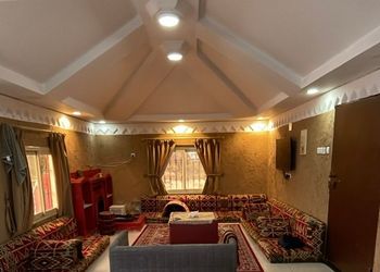 فيلا بثلاث غرف نوم وصالة ومجلس 