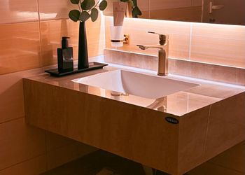 شقة بغرفة معيشة وغرفة نوم 