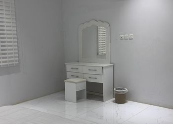 شاليه بمسبح خارجي وجلسة خارجية