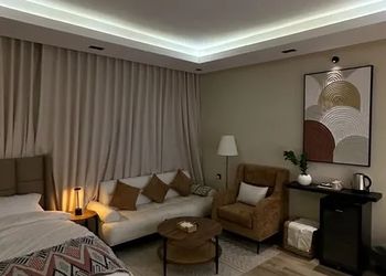 استديو بسرير ماستر وجلسة جانبية 